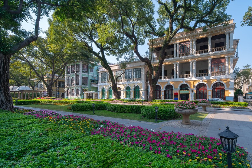 Shamian Island Evening Charm Tour-guangzhou